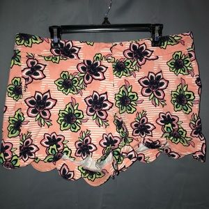 Crown and Ivy scalloped edge Shorts